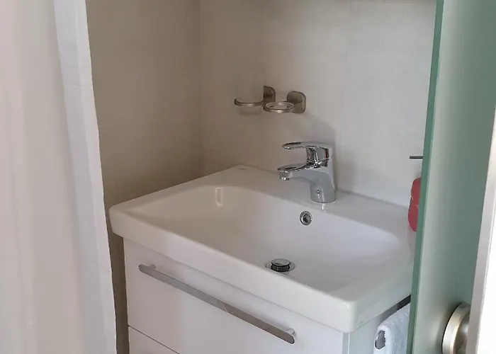 Und Antje Ekert بيت ضيافة