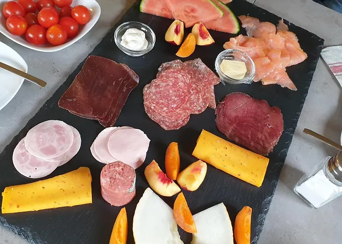 Und Antje Ekert بيت ضيافة الدنغن مولهوفن