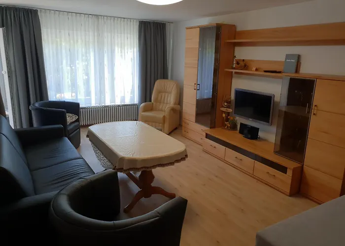 Und Antje Ekert بيت ضيافة الدنغن مولهوفن